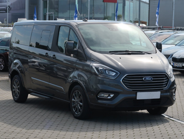 Ford Tourneo Custom 2021