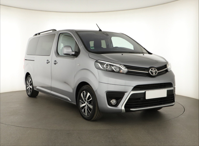 Toyota Proace Verso 2023
